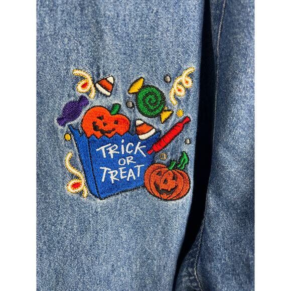 Womens Basic Editions 3X Denim Halloween Trick or Treat Embroidered Blouse Top - Picture 5 of 7